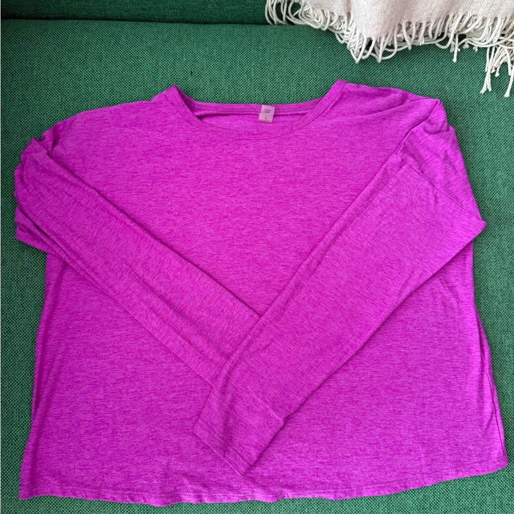 Beyond Yoga featherweight daydreamer pullover Long Sleeve Tee